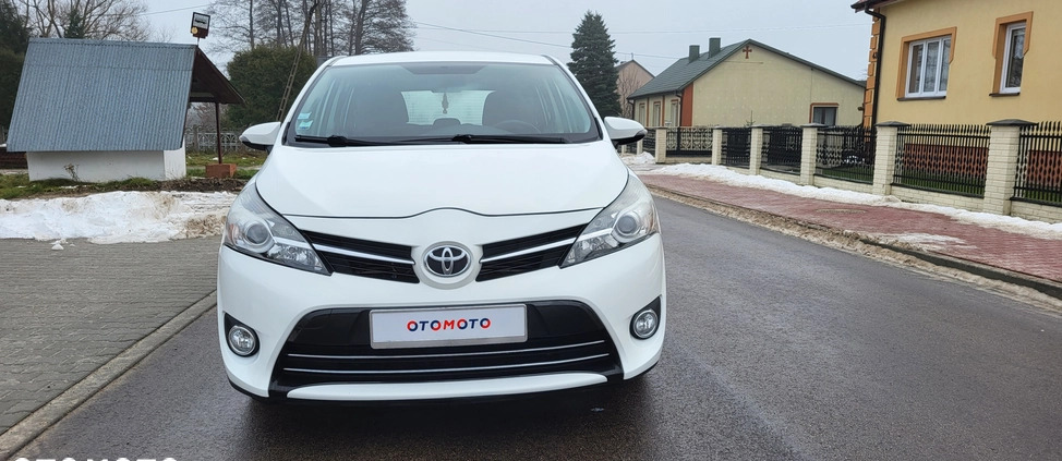 Toyota Verso cena 32900 przebieg: 185200, rok produkcji 2014 z Włodawa małe 436